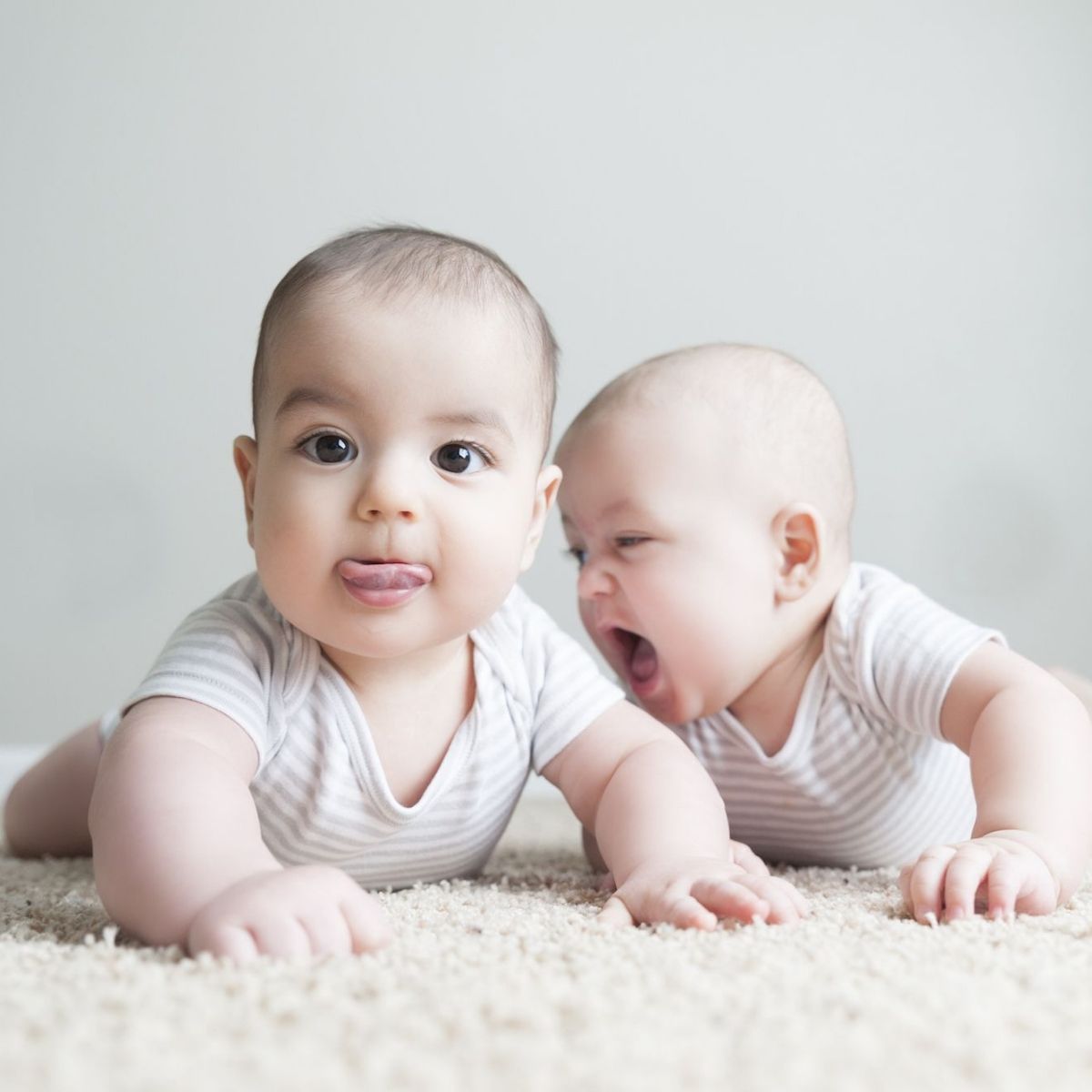 Comment prendre soin de mes bébés jumeaux ?