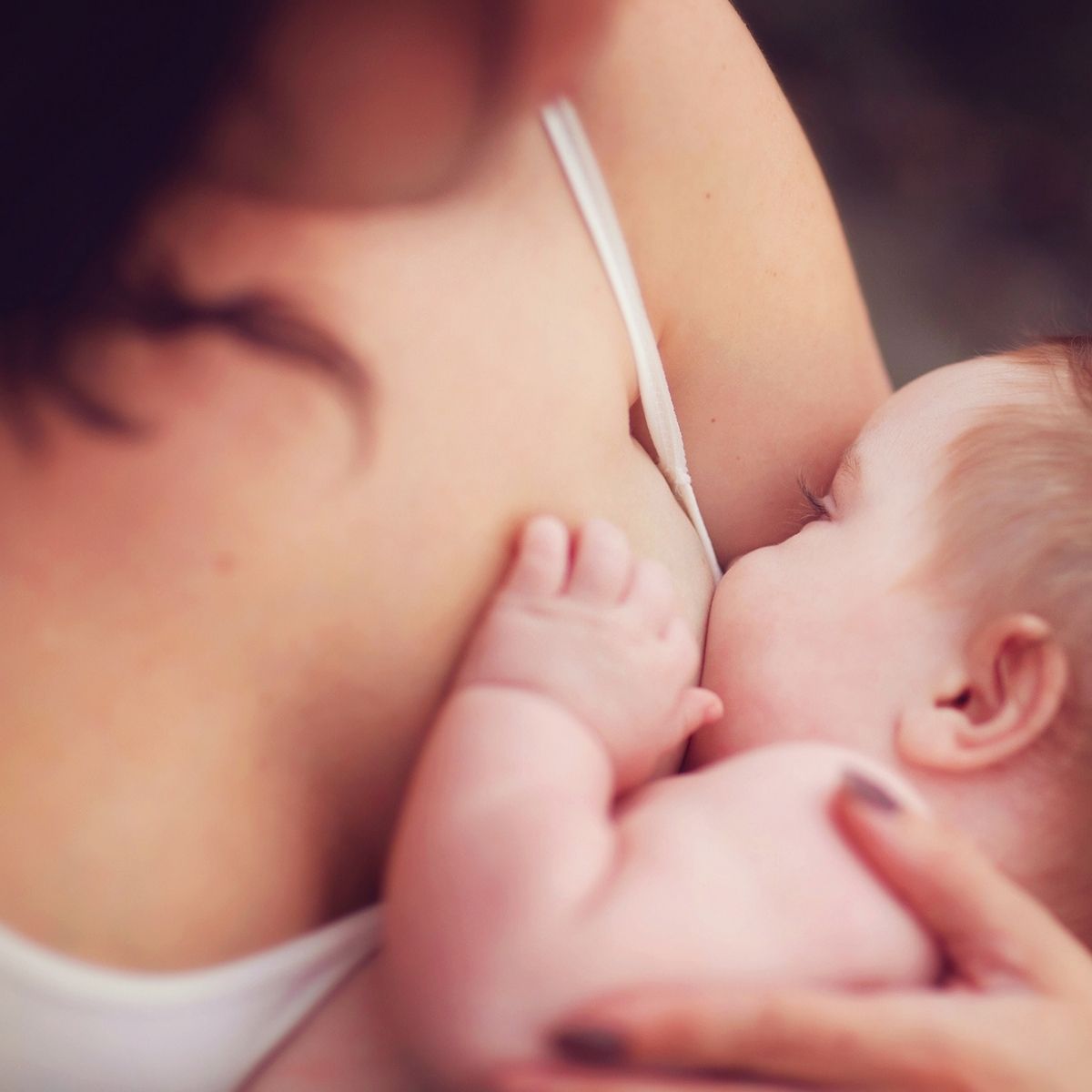 What Do I Do If My Baby Doesn’t Want to Breastfeed?