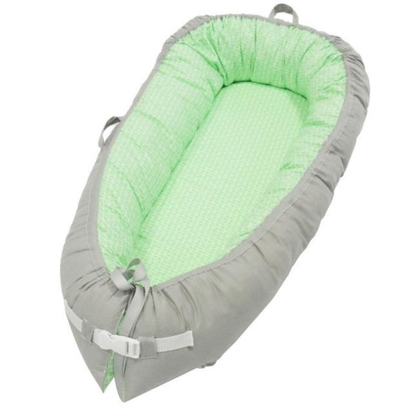 TottyCo™ Baby Cotton Cradle - Peach and Pumpkins